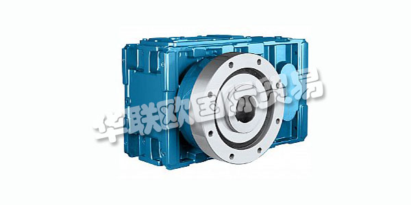 PIV DRIVES 是全球知名的機(jī)械齒輪裝置生產(chǎn)商，產(chǎn)品廣泛應(yīng)用于塑料和橡膠領(lǐng)域。自1928年成立于德國(guó)，他們是建造齒輪箱的專家，可滿足現(xiàn)代工業(yè)的苛刻要求 - 在質(zhì)量，可靠性，卓越性能和預(yù)期壽命方面。這些只是PIV產(chǎn)品聲譽(yù)卓著的主要原因，另一個(gè)是著名的“德國(guó)制造”方法。