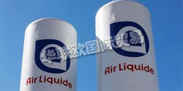 法國(guó)AIR LIQUIDE主要產(chǎn)品：AIR LIQUIDE泵、廢液泵等。AIR LIQUIDE集團(tuán)誕生于巴黎EcoleSupérieuredePhysique et Chimie Industrielle的兩名年輕畢業(yè)生。作為一名受到啟發(fā)且有時(shí)甚至是古怪的研究人員，Georges Claude在巴黎公交車庫(kù)進(jìn)行了兩年不懈的實(shí)驗(yàn)后，成功地完善了液化空氣的過(guò)程。他的合伙人保羅·德洛姆(Paul Delorme)是一位審慎的遠(yuǎn)見(jiàn)卓識(shí)者，盡管有財(cái)務(wù)方面的考慮，但他毫不猶豫地支持這個(gè)工業(yè)項(xiàng)目，并提供了至關(guān)重要的初期投資。這家年輕的公司迅速吸引了24位股東的投資，而液化空氣公司的偉大冒險(xiǎn)開始了。