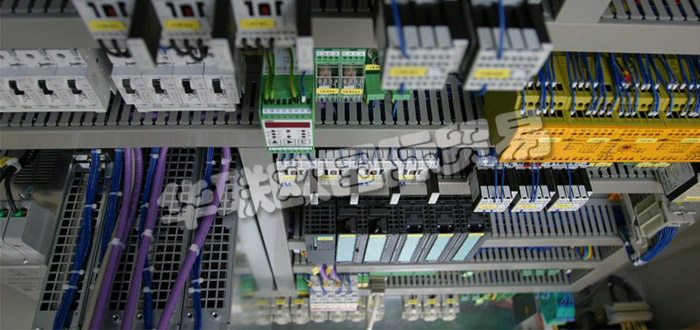 德國JAGER ELEKTROTECHNIK公司主要供應(yīng)：德國JAGER ELEKTROTECHNIK開關(guān)柜,JAGER ELEKTROTECHNIK電源，控制柜，低壓開關(guān)柜，磁鐵電源，高壓電源等產(chǎn)品。