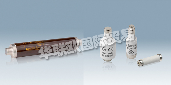 EFEN于1922年成立，生產(chǎn)高質(zhì)量的熔斷器產(chǎn)品。EFEN的質(zhì)量和環(huán)境管理體系證明了EFEN對高質(zhì)量的承諾，符合DIN ISO 14001，DIN ISO 9001和BD OHSAS 18001的認證。EFEN為客戶提供完善可靠的解決方案，為從發(fā)電到電力存儲的安全接口以及用戶的選擇性調(diào)節(jié)提供了一致的解決方案，綜合解決方案可確保電源，基礎(chǔ)設(shè)施和工業(yè)各個領(lǐng)域的最高安全性，智能解決方案可確?？煽康耐ㄐ藕团潆娤到y(tǒng)的最大可用性。下文為您介紹EFEN熔斷器。